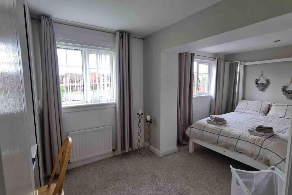 15 Min Drive To Airport 20 Min To Loch Lomond And City Center Old Kilpatrick Exterior foto